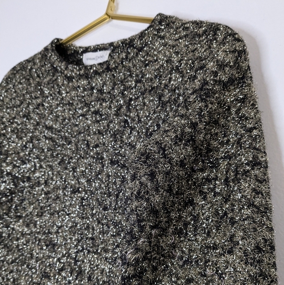 Treasure + Bond Medium Black & Gold Metallic  Tinsel Cropped Long Sleeve Sweater - Picture 4 of 9